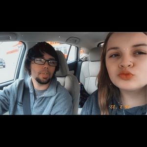 Meet your Posher, Derrick